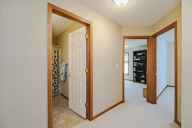 15826 Frisian Lane, Apple Valley, MN 55124