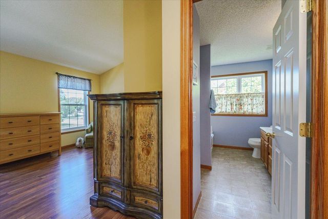 15826 Frisian Lane, Apple Valley, MN 55124