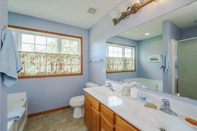 15826 Frisian Lane, Apple Valley, MN 55124