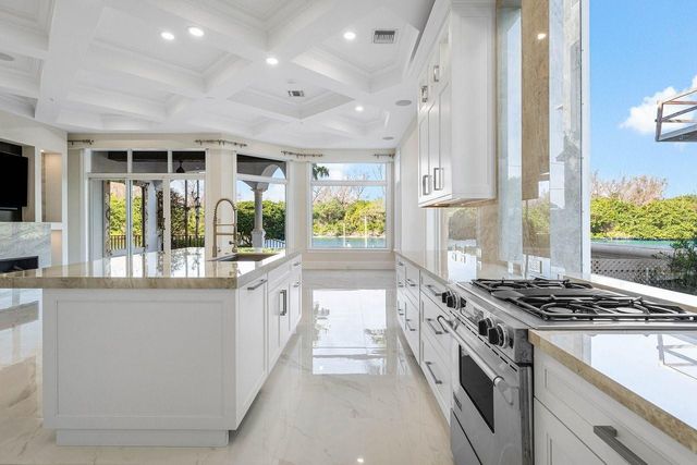 549 NE 19th Avenue C, Deerfield Beach, FL 33441
