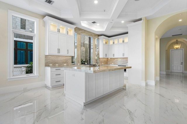 549 NE 19th Avenue C, Deerfield Beach, FL 33441