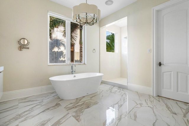 549 NE 19th Avenue C, Deerfield Beach, FL 33441
