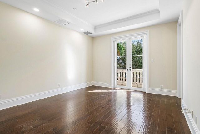 549 NE 19th Avenue C, Deerfield Beach, FL 33441