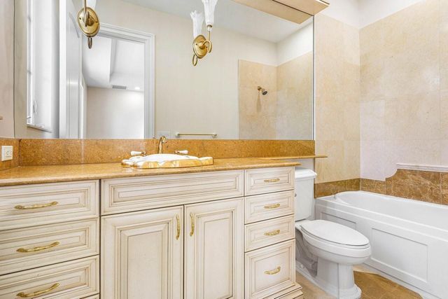 549 NE 19th Avenue C, Deerfield Beach, FL 33441