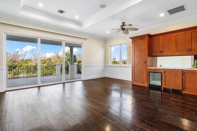 549 NE 19th Avenue C, Deerfield Beach, FL 33441