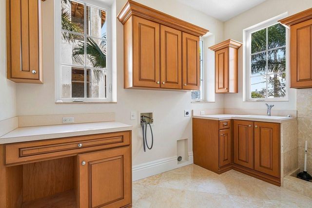 549 NE 19th Avenue C, Deerfield Beach, FL 33441