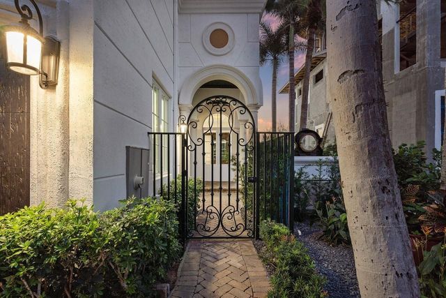 549 NE 19th Avenue C, Deerfield Beach, FL 33441