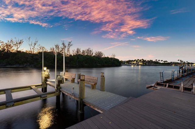 549 NE 19th Avenue C, Deerfield Beach, FL 33441