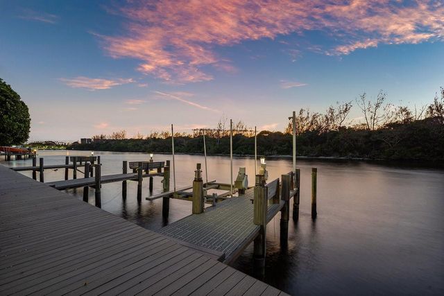 549 NE 19th Avenue C, Deerfield Beach, FL 33441
