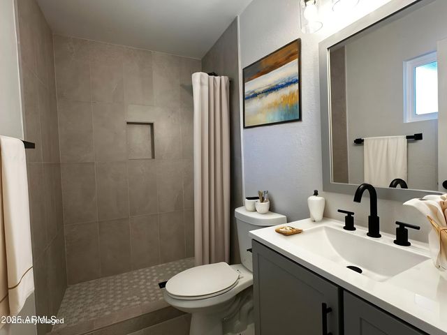 6818 S TERRACE Road, Tempe, AZ 85283