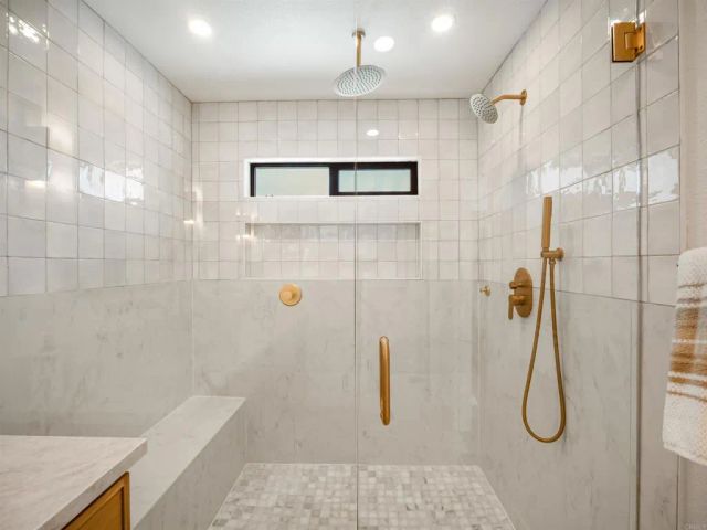 3985 Syme Drive, Carlsbad, CA 92008