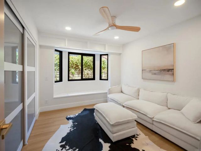 3985 Syme Drive, Carlsbad, CA 92008