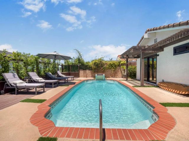 3985 Syme Drive, Carlsbad, CA 92008