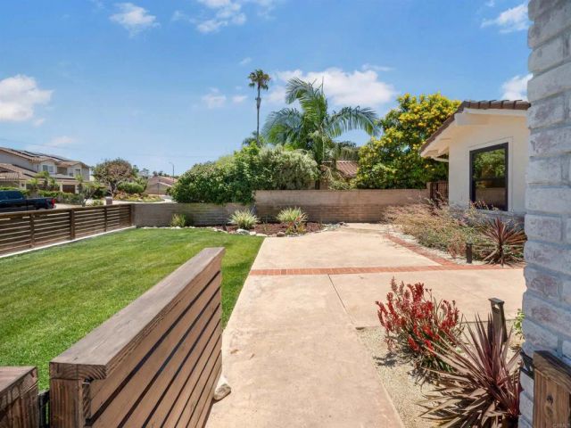 3985 Syme Drive, Carlsbad, CA 92008