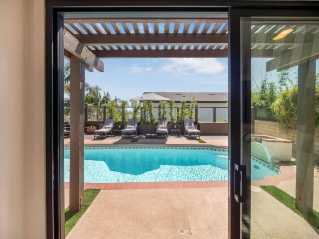 3985 Syme Drive, Carlsbad, CA 92008