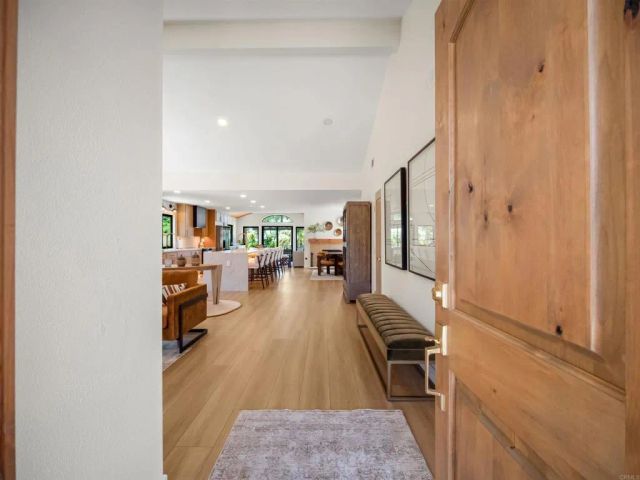 3985 Syme Drive, Carlsbad, CA 92008