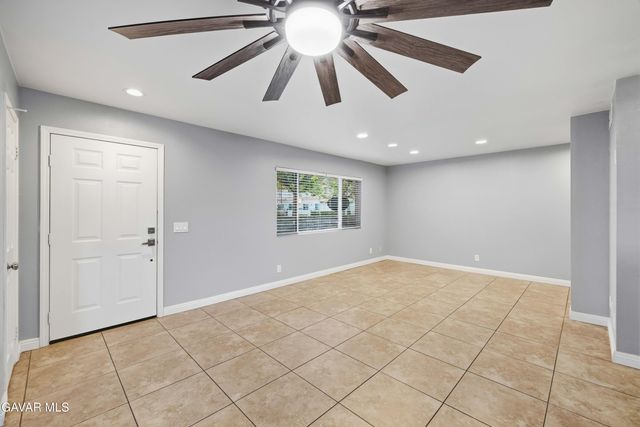 43471 W 30th Street Unit 1, Lancaster, CA 93536