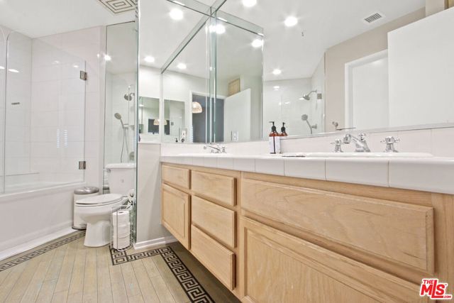 255 Main Street 306, Los Angeles, CA 90291