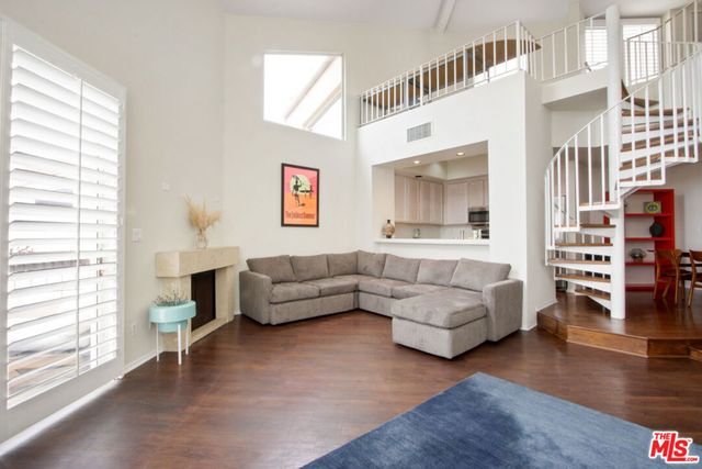 255 Main Street 306, Los Angeles, CA 90291