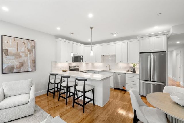 9 Downer Ct 4, Boston, MA 02122