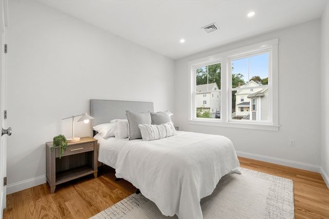 9 Downer Ct 4, Boston, MA 02122
