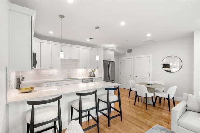 9 Downer Ct 4, Boston, MA 02122