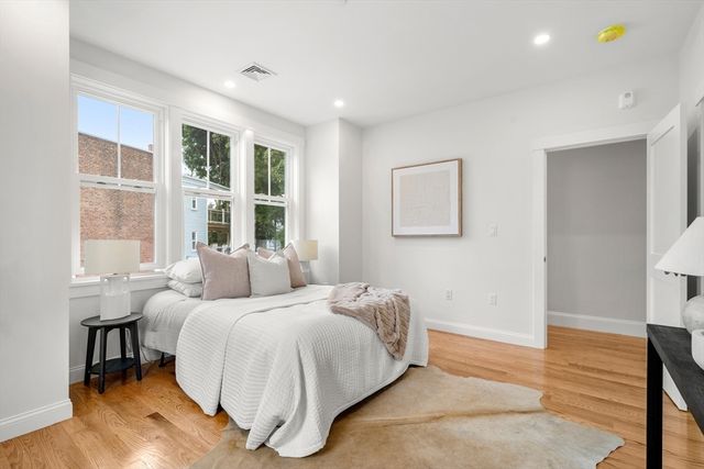 9 Downer Ct 4, Boston, MA 02122