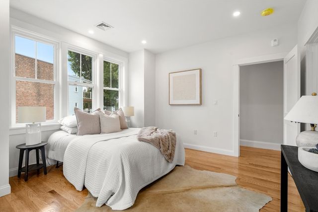9 Downer Ct 4, Boston, MA 02122