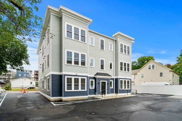 9 Downer Ct 4, Boston, MA 02122