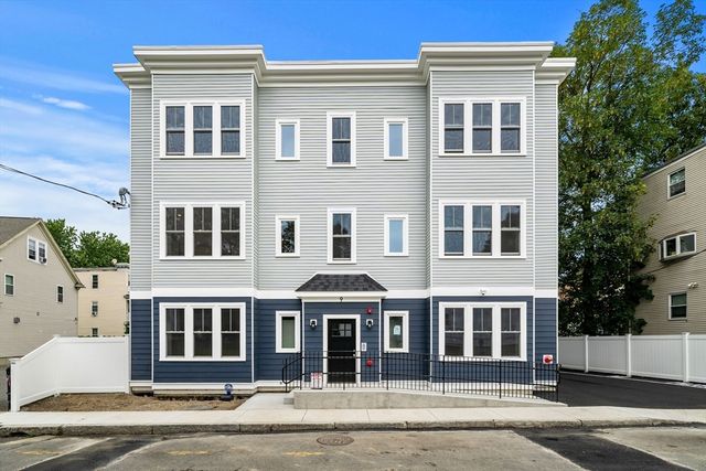 9 Downer Ct 4, Boston, MA 02122