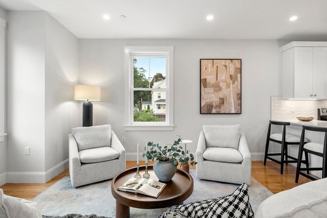 9 Downer Ct 4, Boston, MA 02122