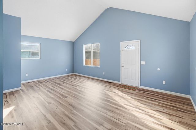 6 Oakwood Place, Lima, OH 45804