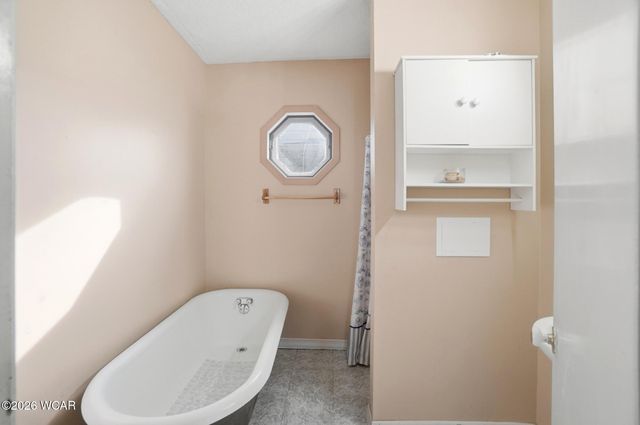 6 Oakwood Place, Lima, OH 45804