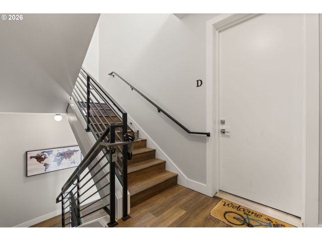 325 N EMERSON St D, Portland, OR 97217