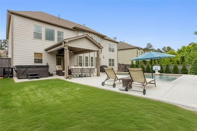 802 Omaha Place, Kennesaw, GA 30152