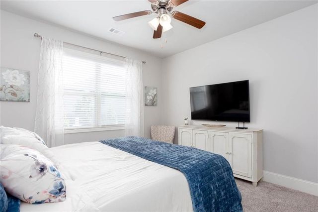 802 Omaha Place, Kennesaw, GA 30152