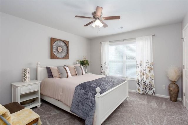 802 Omaha Place, Kennesaw, GA 30152