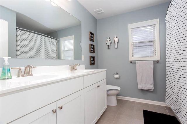 802 Omaha Place, Kennesaw, GA 30152