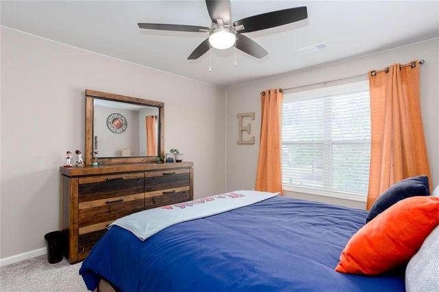 802 Omaha Place, Kennesaw, GA 30152