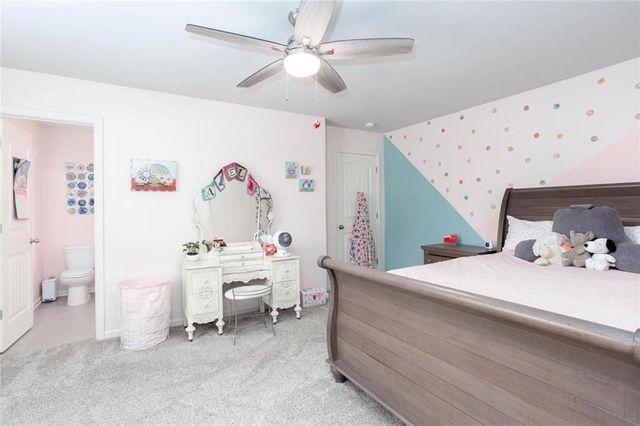 802 Omaha Place, Kennesaw, GA 30152