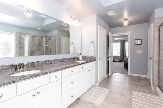 802 Omaha Place, Kennesaw, GA 30152