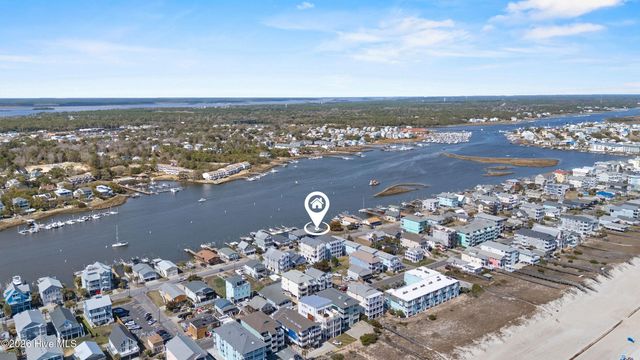 923 Canal Drive, Carolina Beach, NC 28428
