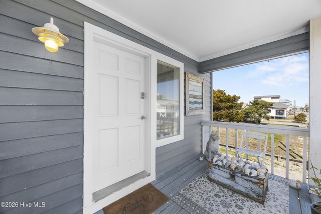 923 Canal Drive, Carolina Beach, NC 28428