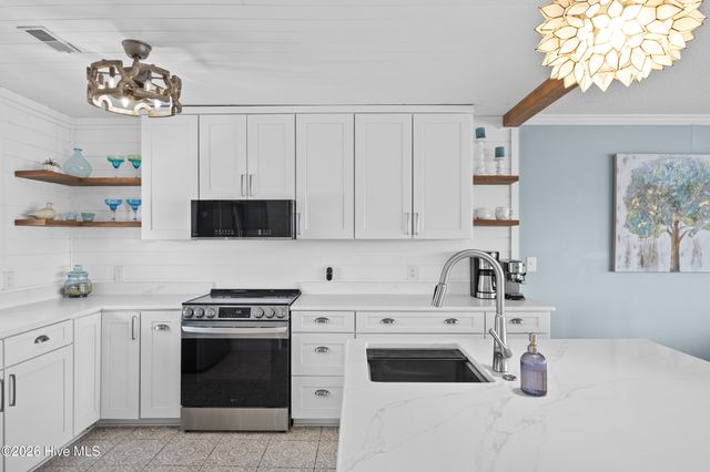 923 Canal Drive, Carolina Beach, NC 28428