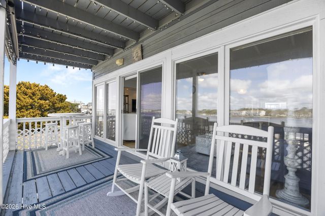 923 Canal Drive, Carolina Beach, NC 28428