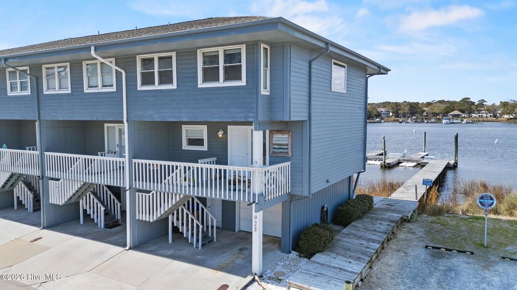 923 Canal Drive, Carolina Beach, NC 28428