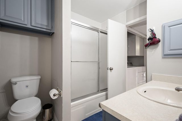 806 W 24th ST 323, Austin, TX 78705