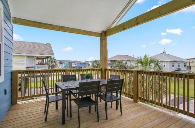 4011 Grayson Drive, Galveston, TX 77554