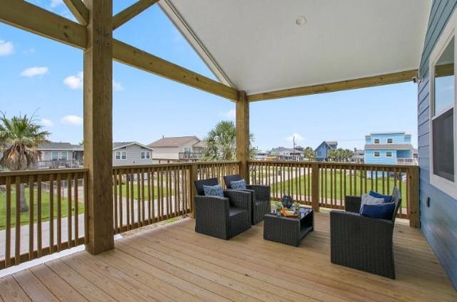 4011 Grayson Drive, Galveston, TX 77554