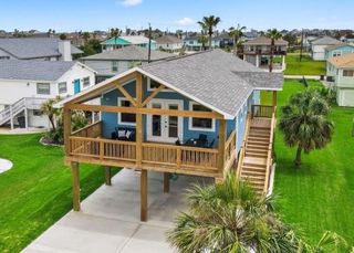 4011 Grayson Drive, Galveston, TX 77554